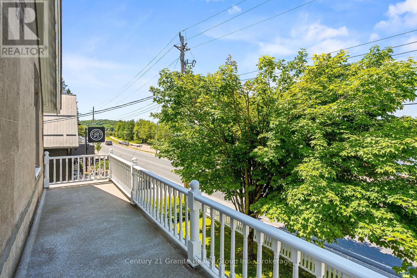 134 HIGHLAND STREET - 36