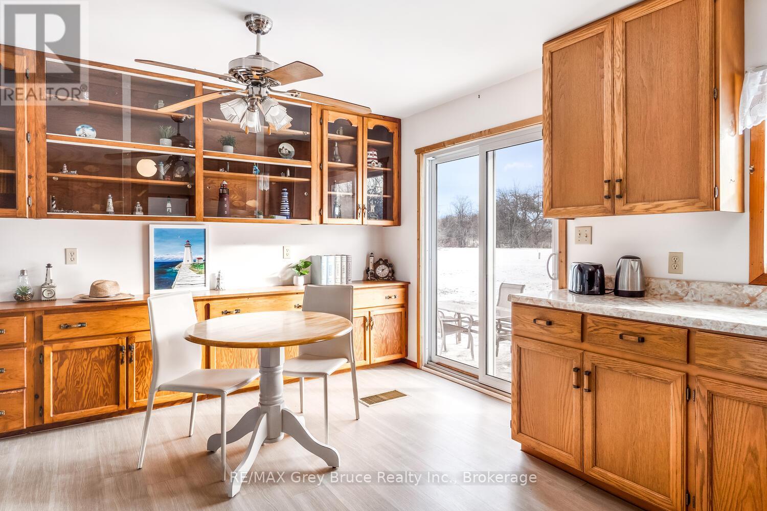26 MAPLE GOLF CRESCENT - 11