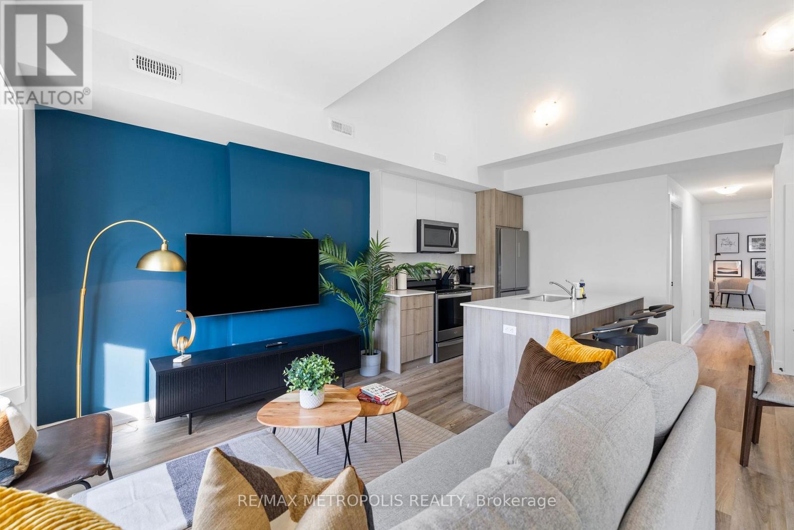 447 LANSDOWNE AVENUE - Image 3
