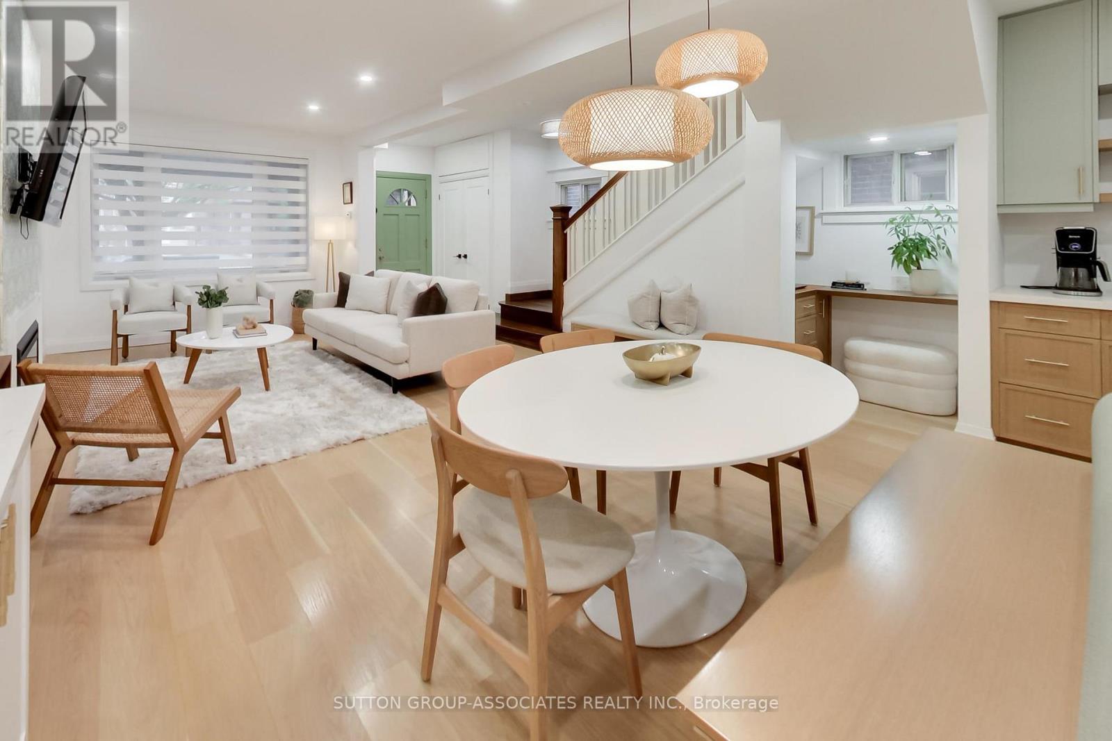 238 LAUDER AVENUE - 16