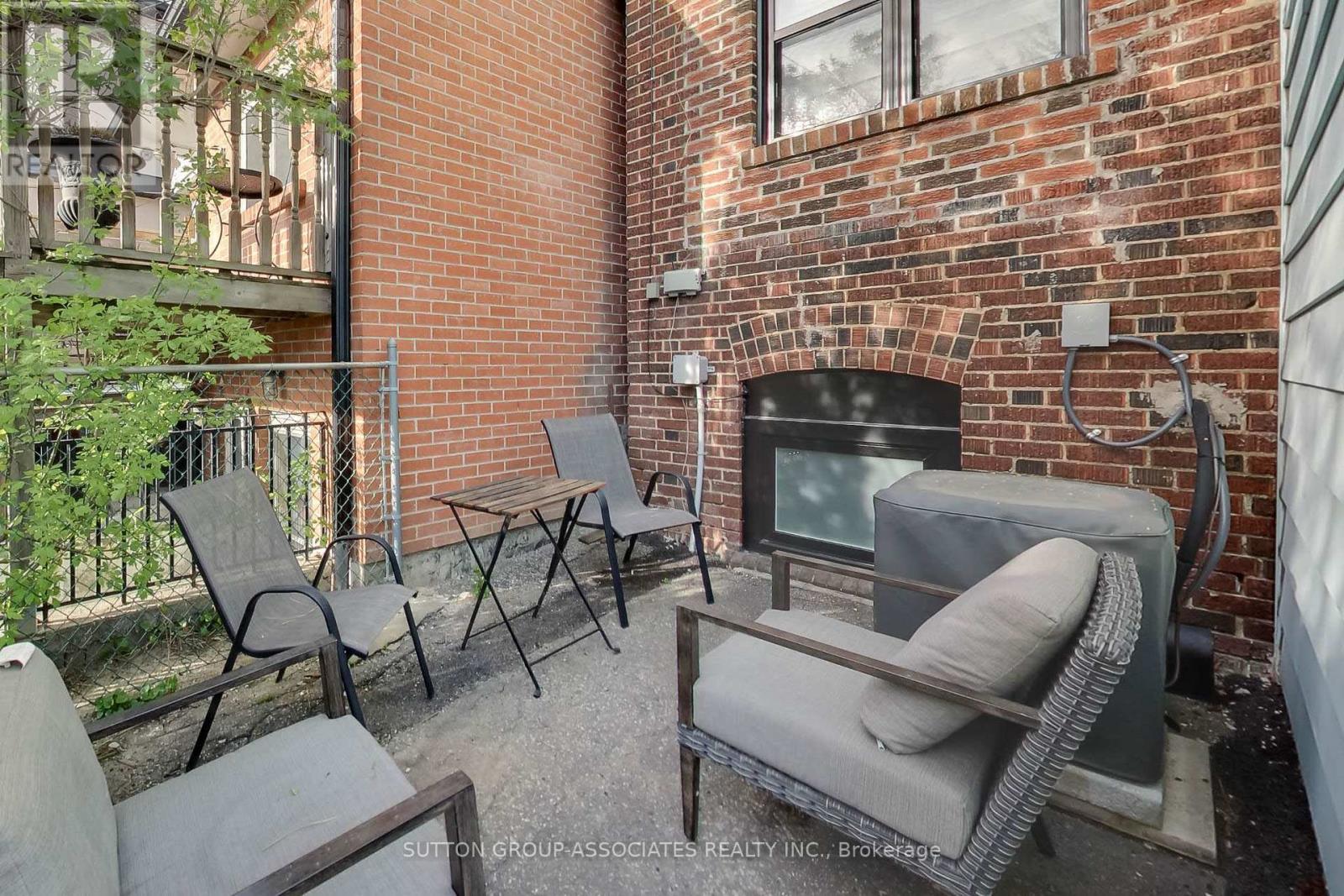 238 LAUDER AVENUE - 47