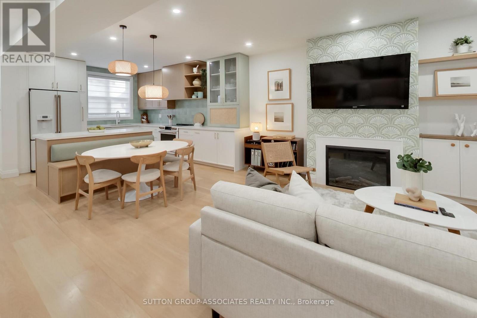 238 LAUDER AVENUE - 6