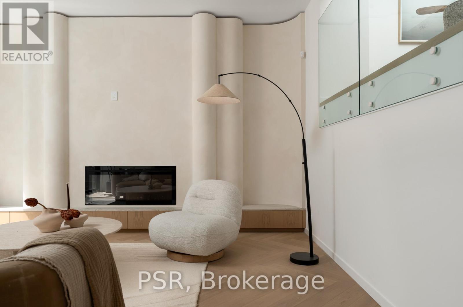 538 DUPLEX AVENUE - 10