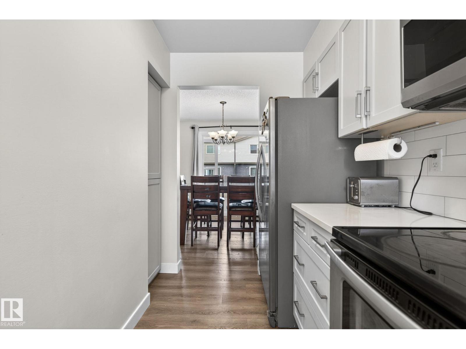 #53 7604 29 AV NW - 5