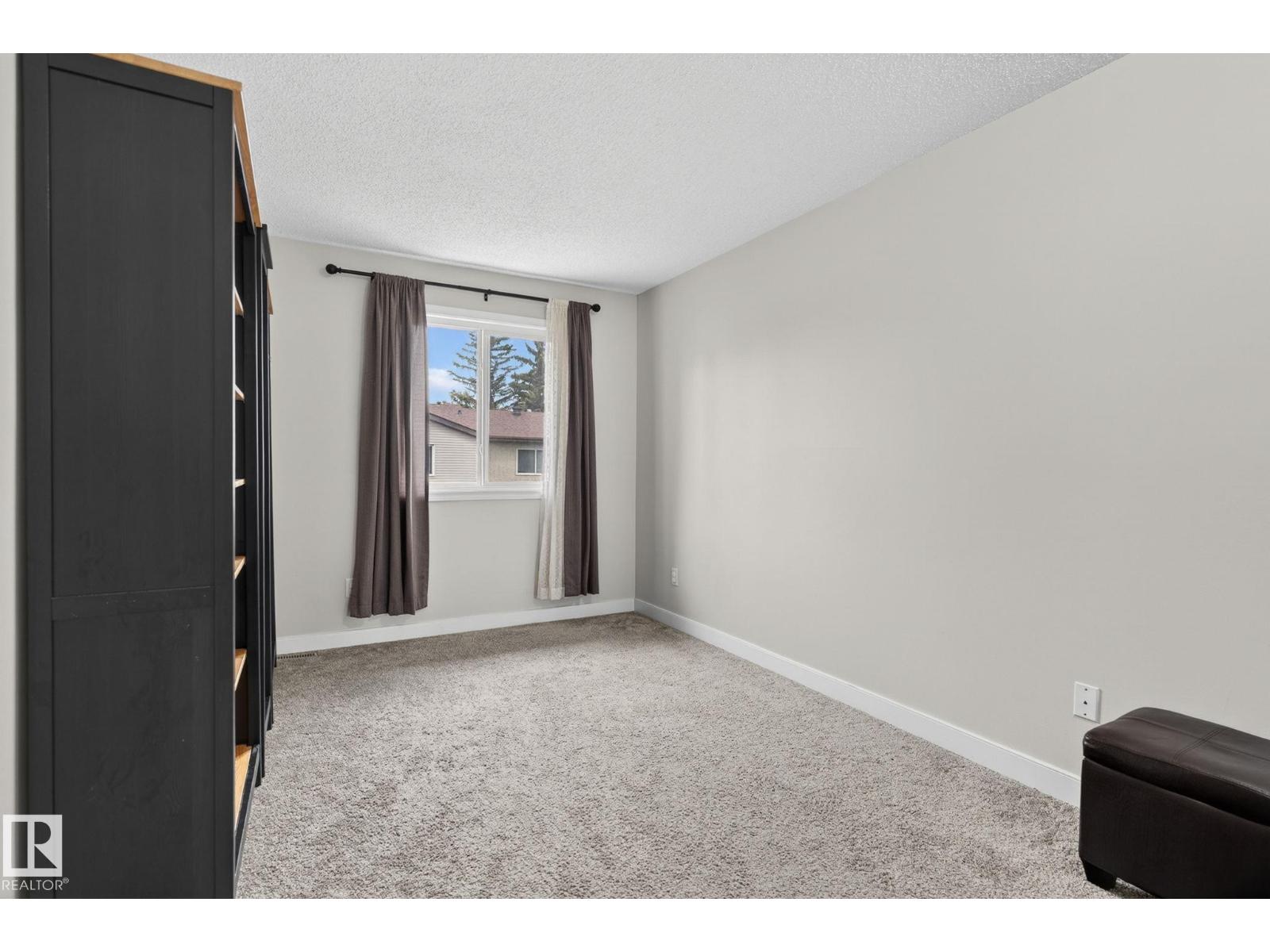 #53 7604 29 AV NW - 21
