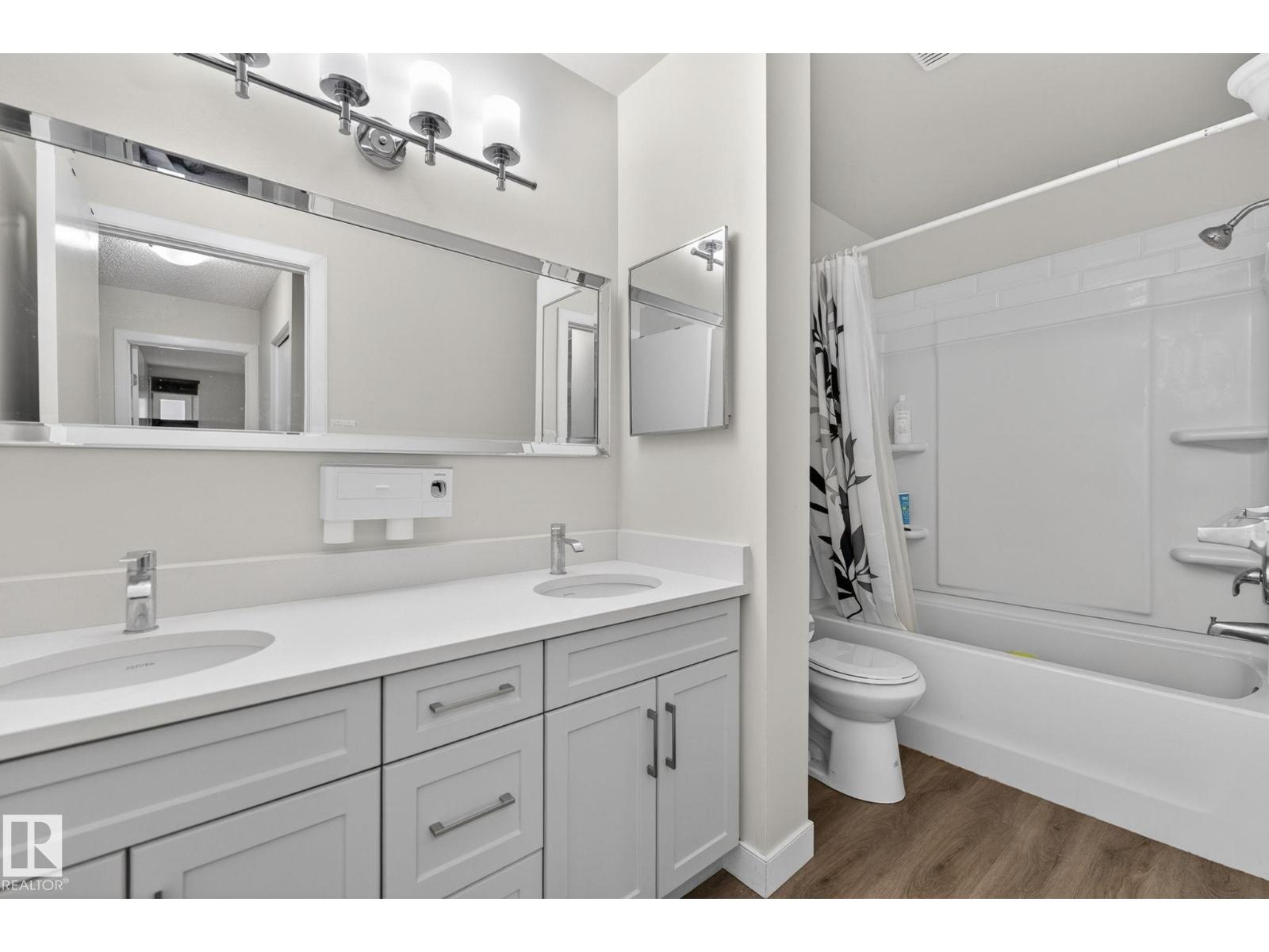 #53 7604 29 AV NW - 15