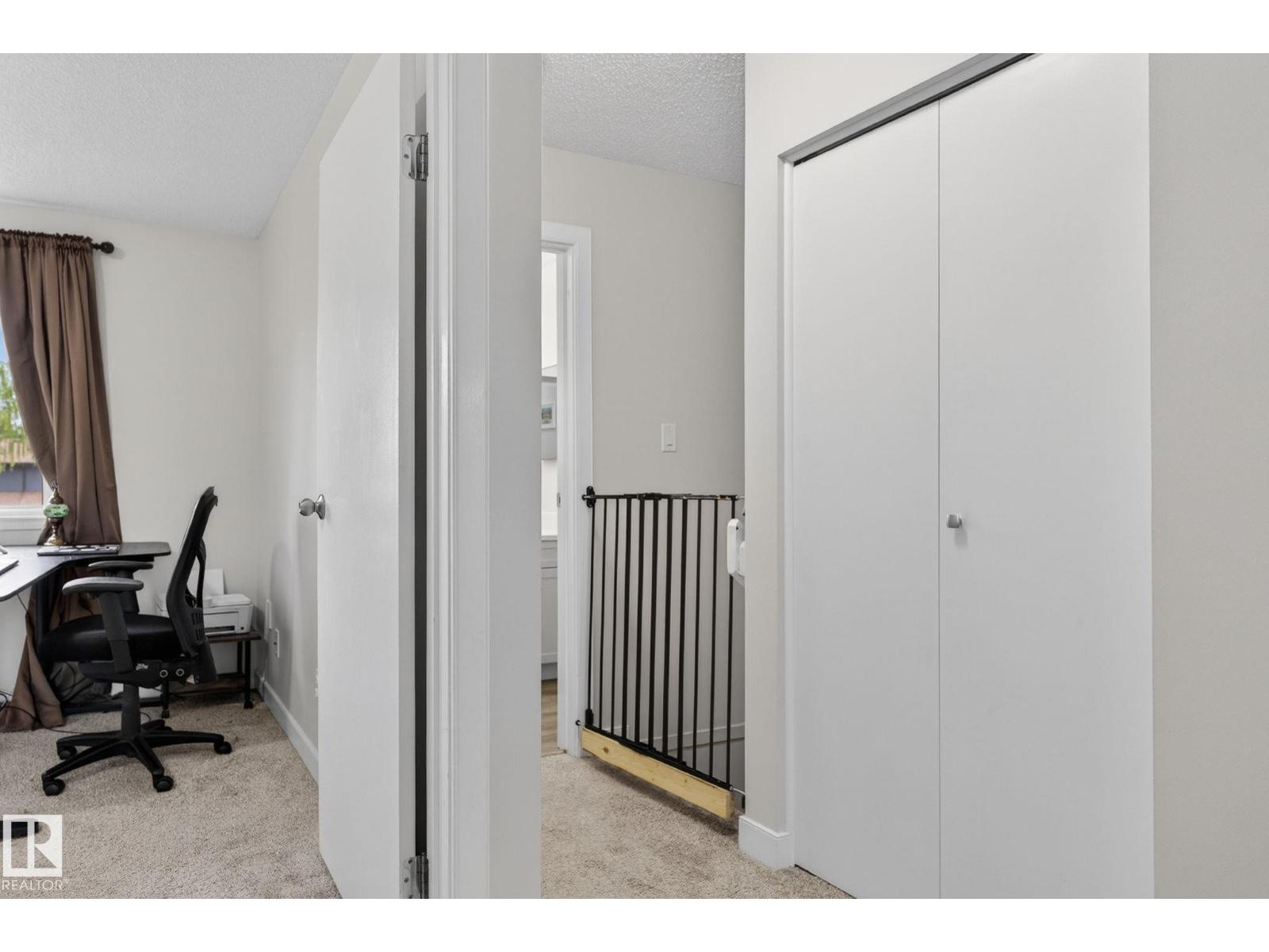 #53 7604 29 AV NW - 13