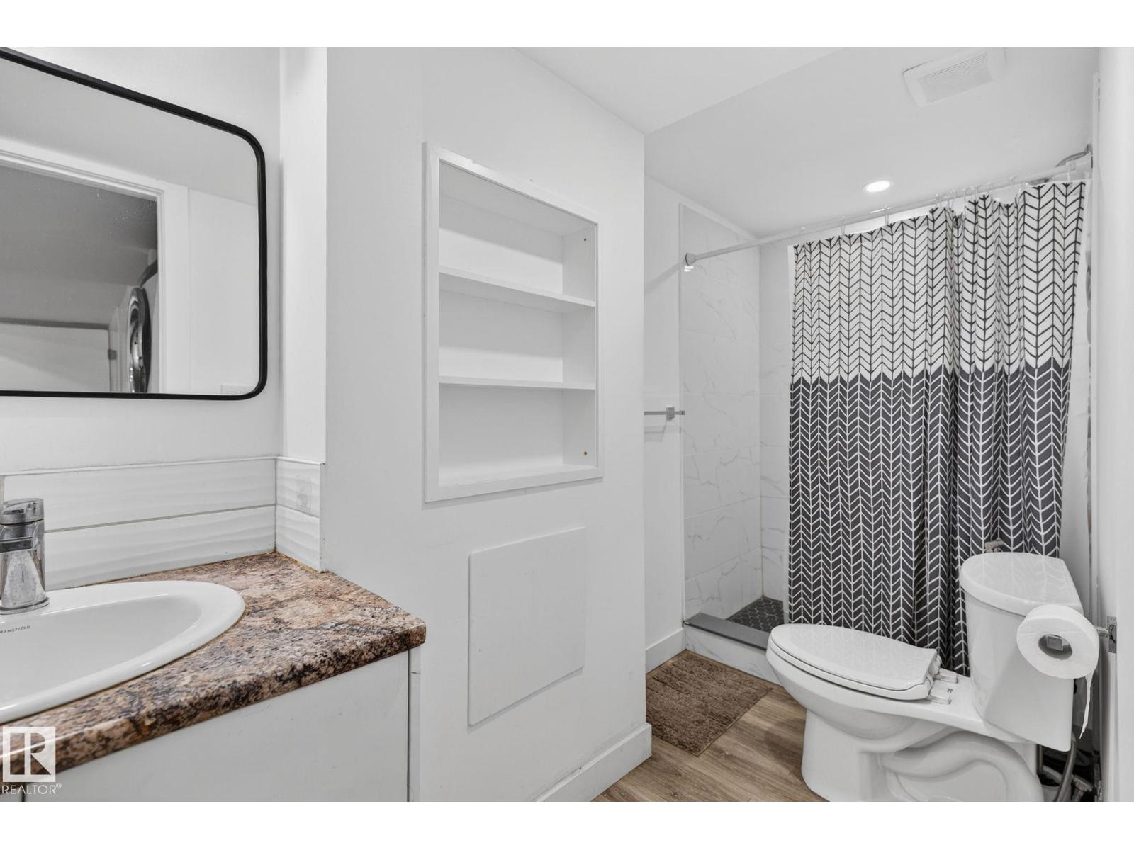 #53 7604 29 AV NW - 29