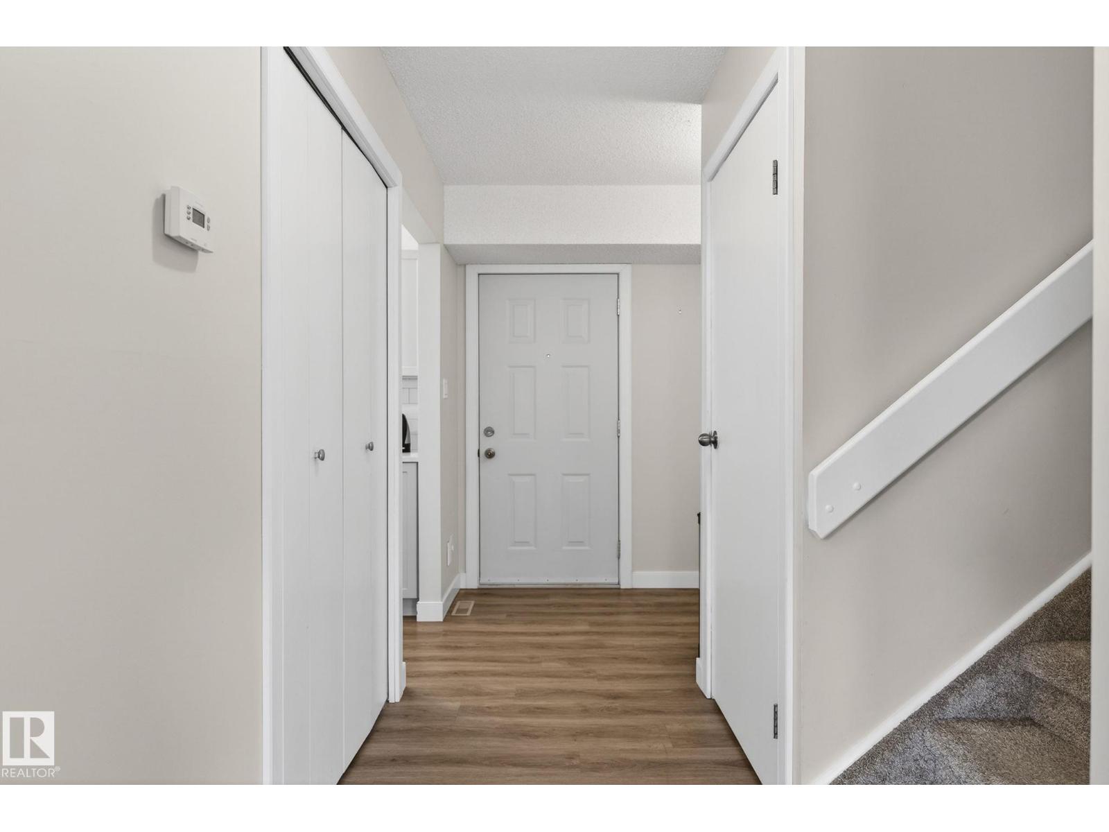 #53 7604 29 AV NW - 11