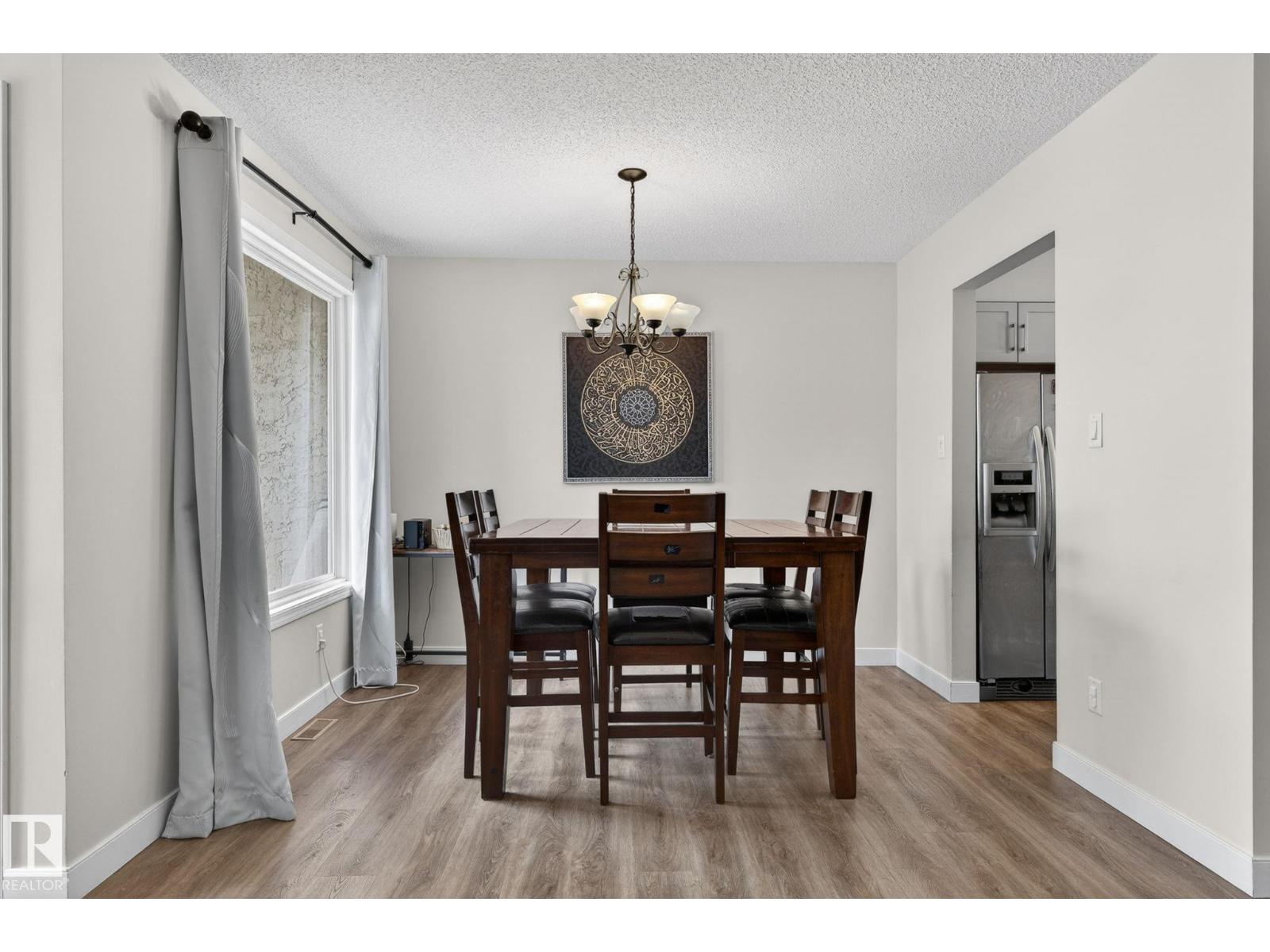 #53 7604 29 AV NW - 9