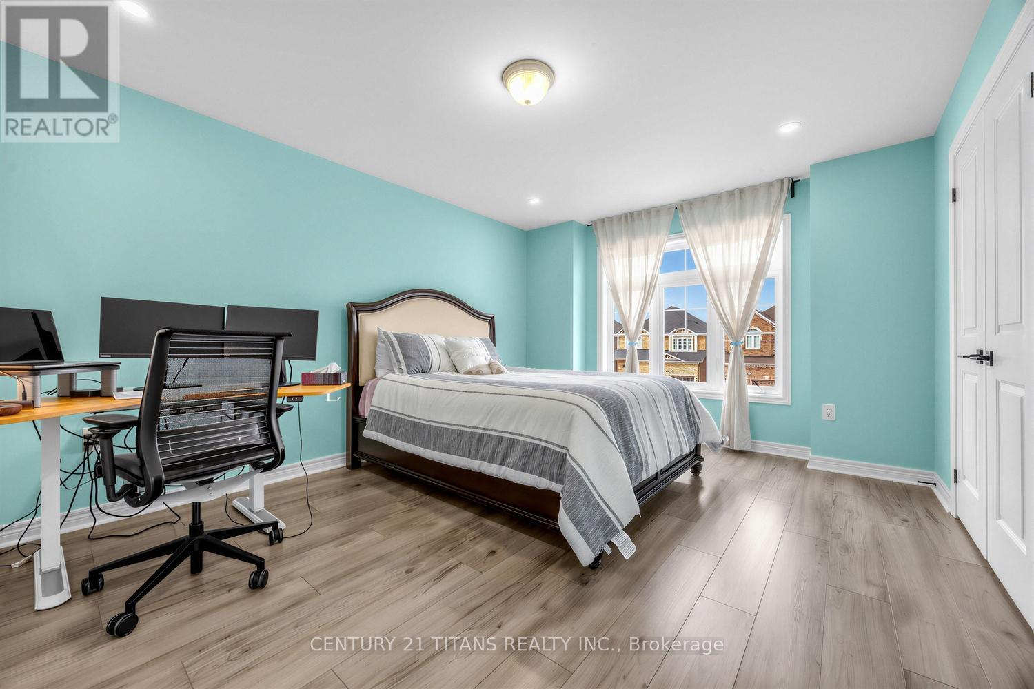 719 AUDLEY ROAD S - 16