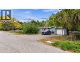157-163 Cariboo Road, Kelowna, BC V1V2E4 Photo 8