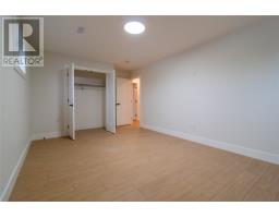 216 Cheeseman Drive thumbnail 15