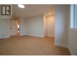 216 Cheeseman Drive thumbnail 17