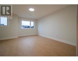 216 Cheeseman Drive thumbnail 16