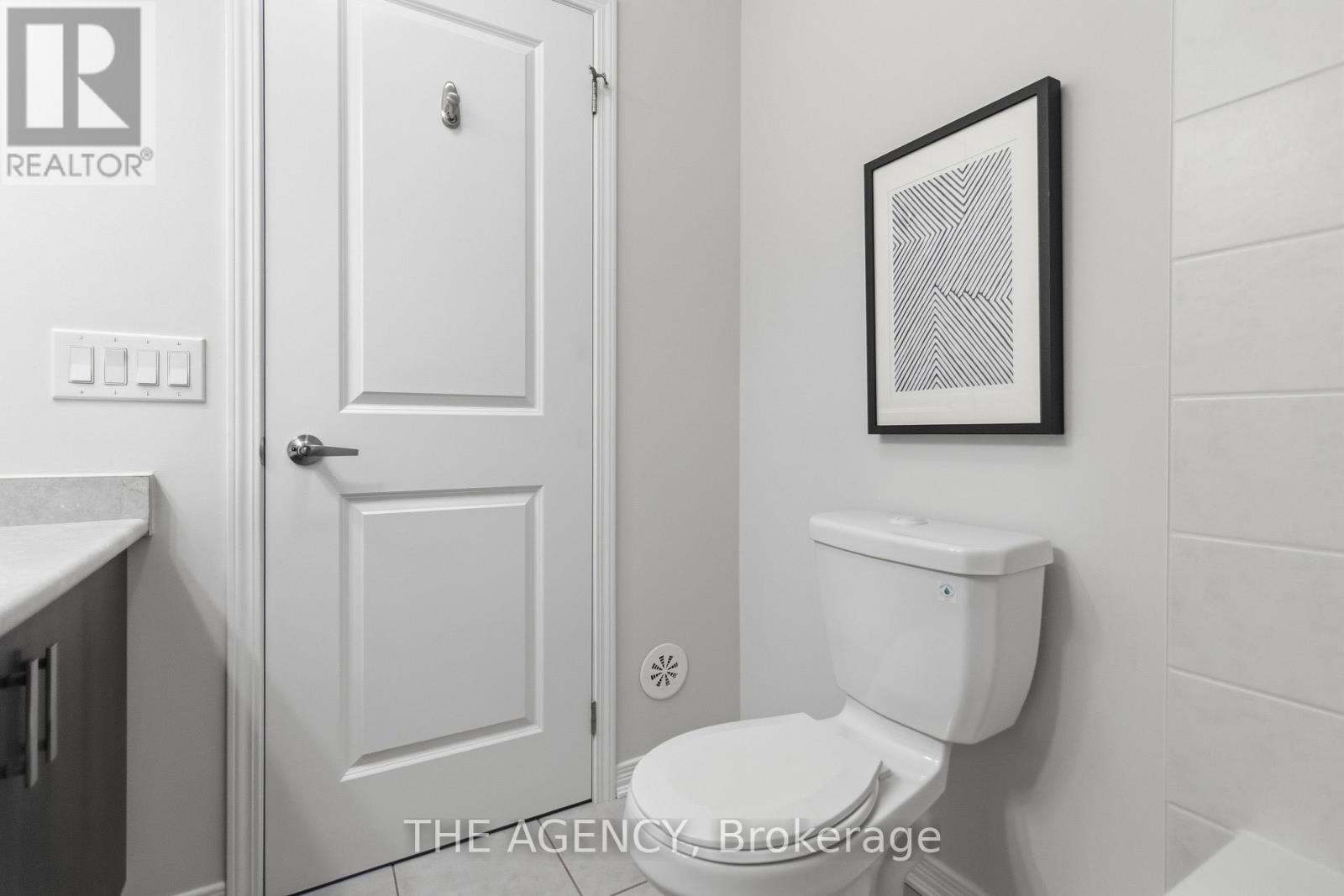 37 ORMEROD LANE - 32