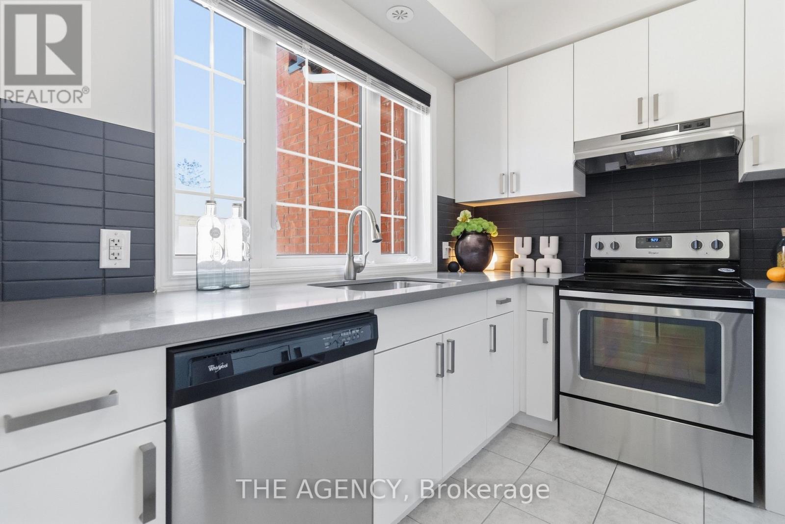 37 ORMEROD LANE - 7