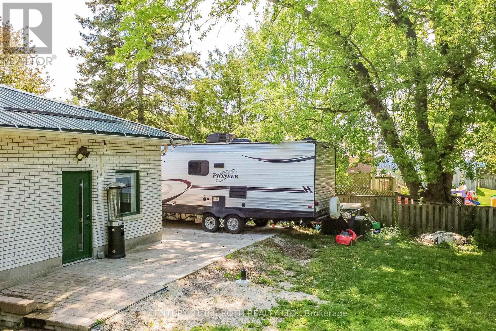 7906 MAIN STREET - 34