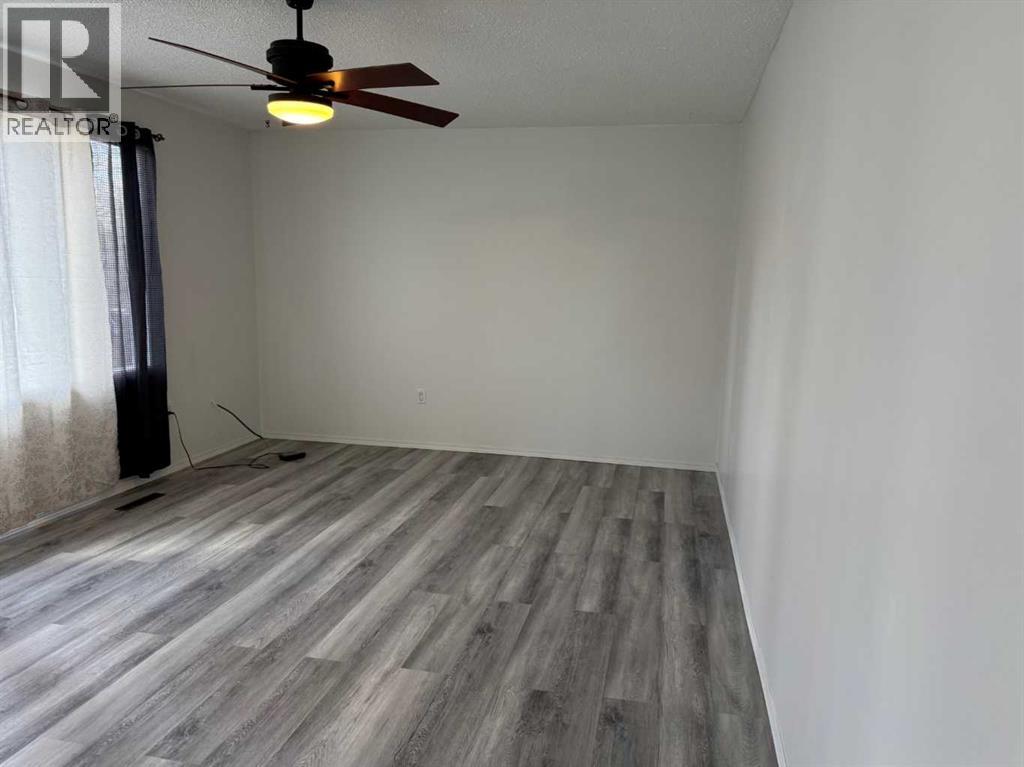 5120 45 Street - photo 4