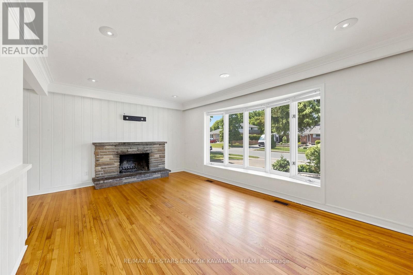 21 RAMONA BOULEVARD - 6