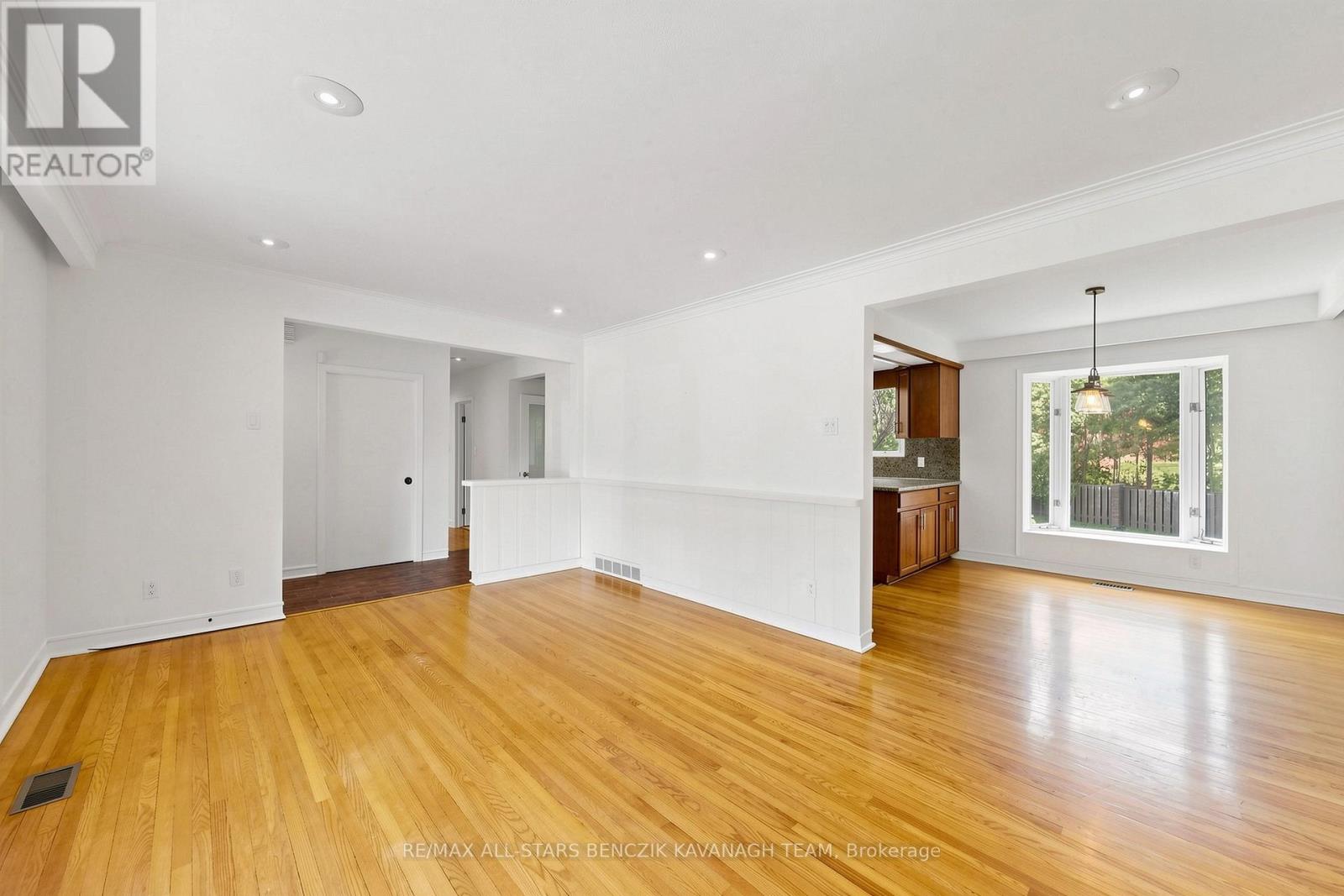 21 RAMONA BOULEVARD - 7
