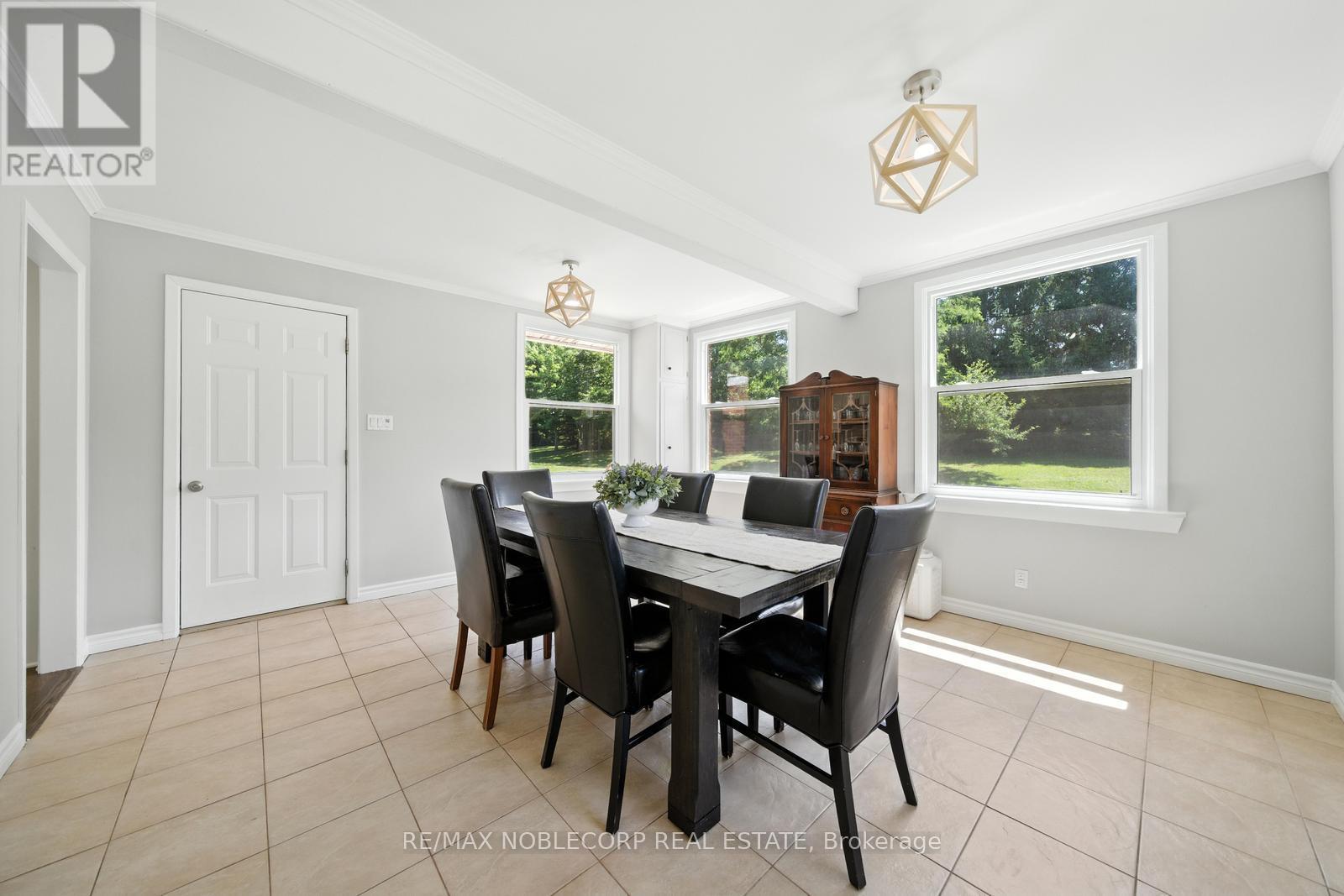 2037 15TH SIDE ROAD - 22