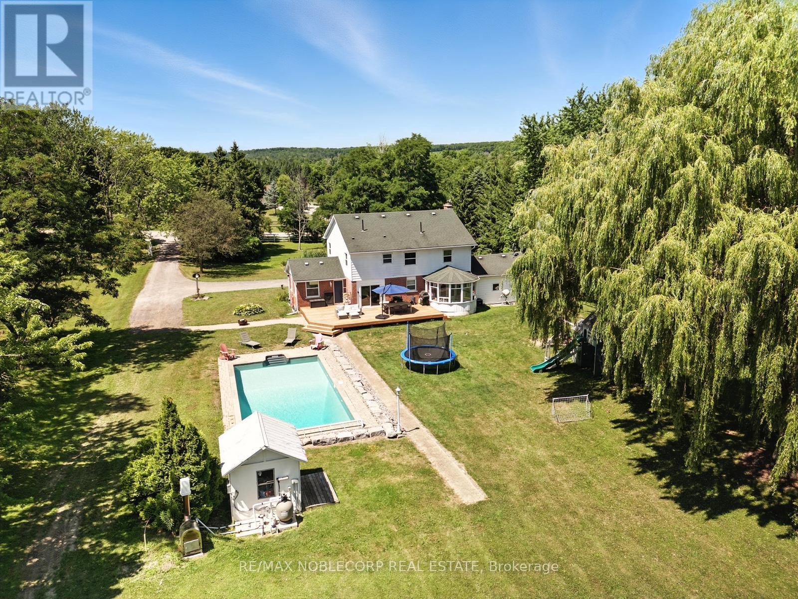 2037 15TH SIDE ROAD - 47