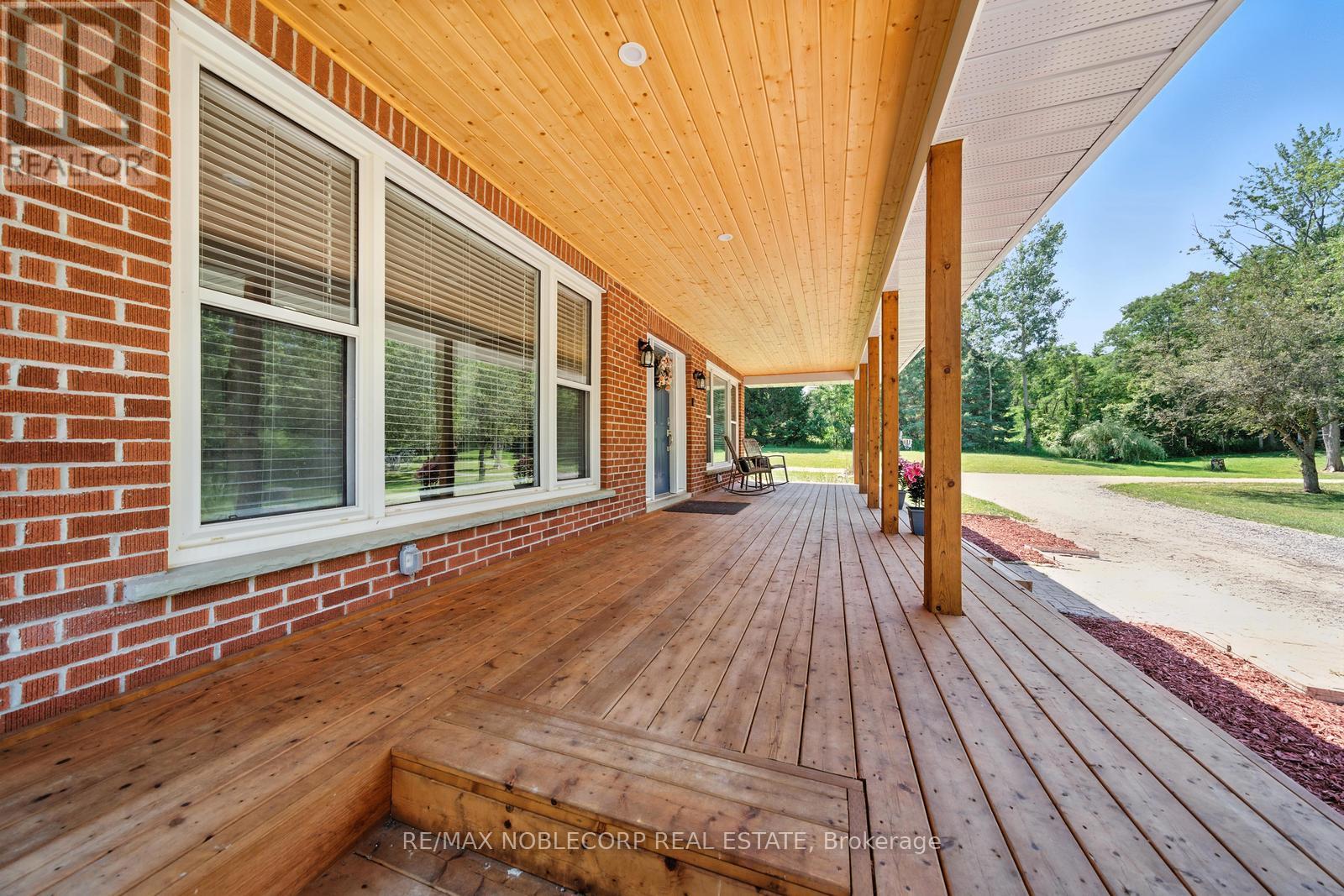 2037 15TH SIDE ROAD - 8