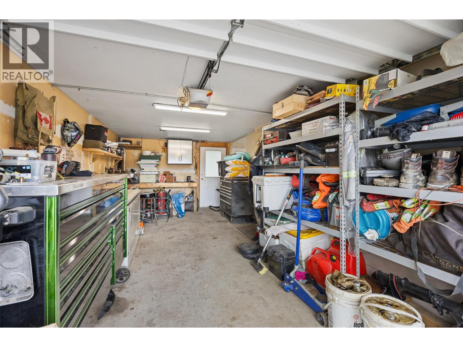 1282 HIGHRIDGE Drive - 39