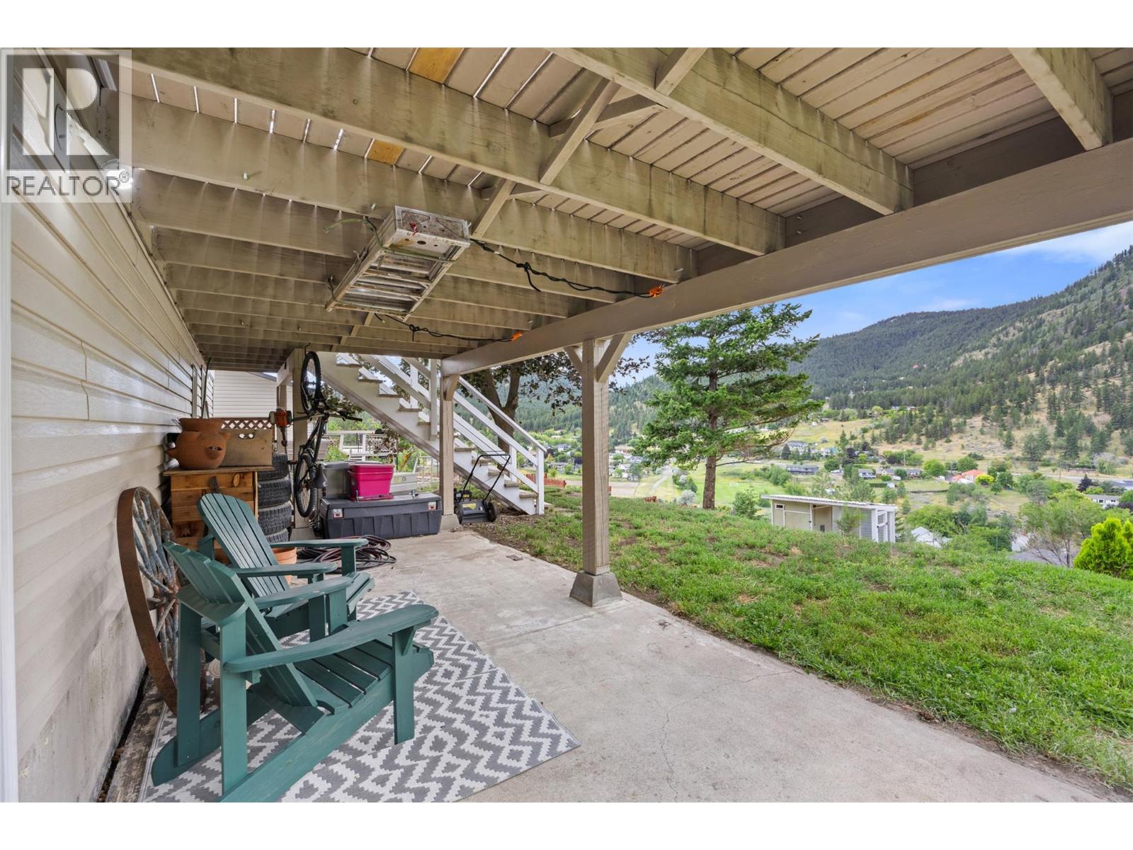 1282 HIGHRIDGE Drive - 40