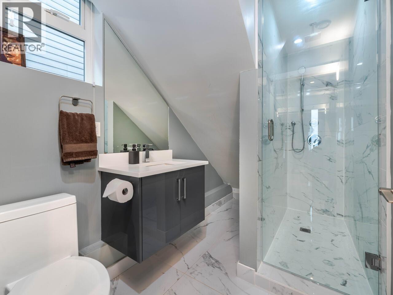5 Bed, 6 Bath House for Sale in Vancouver – 1805 E 37TH AVENUE, Vancouver – MLS# R3128740 - Image 14