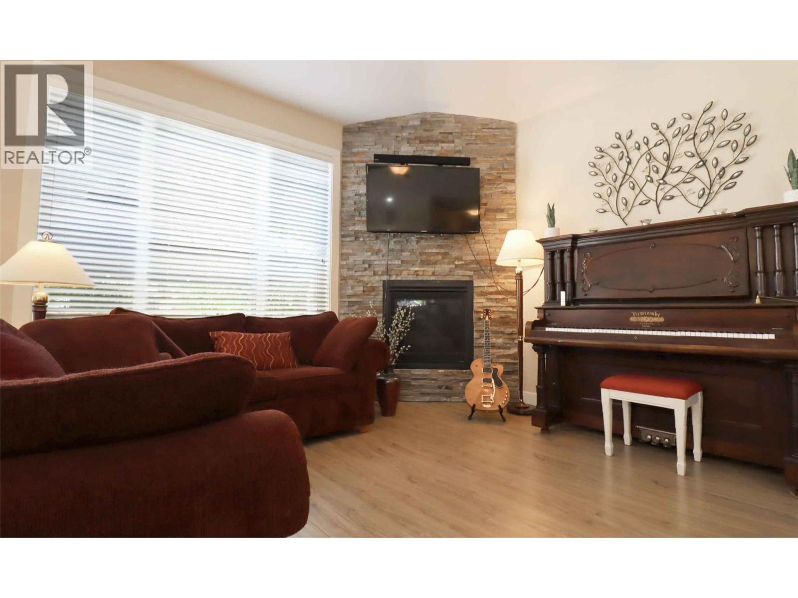 3297 Bank Road - 32