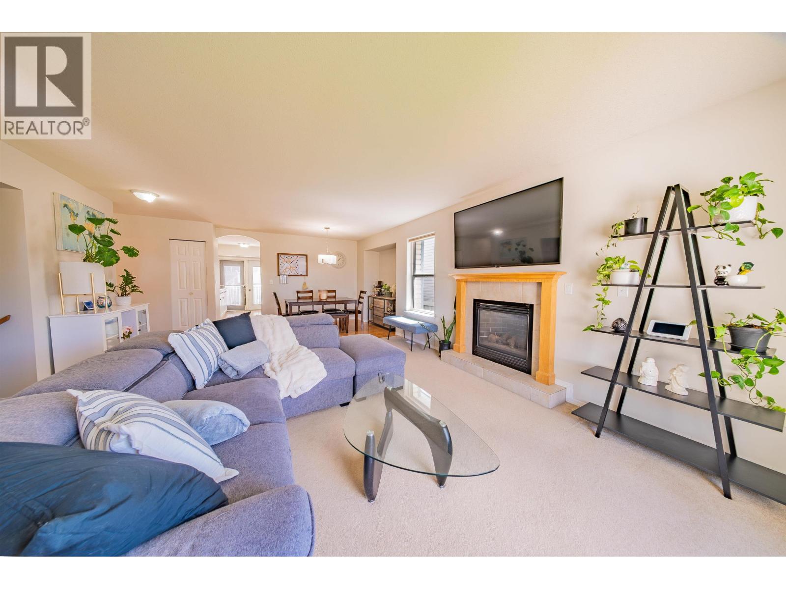11415 98 STREET - 5
