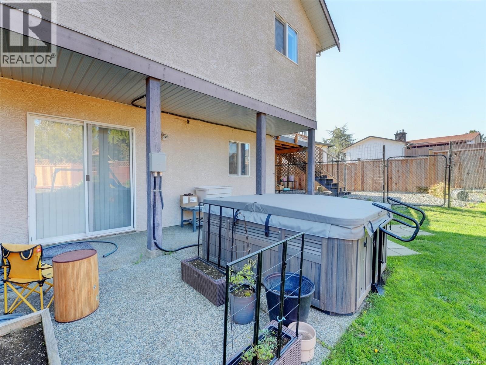 2562 Wentwich Rd - 23