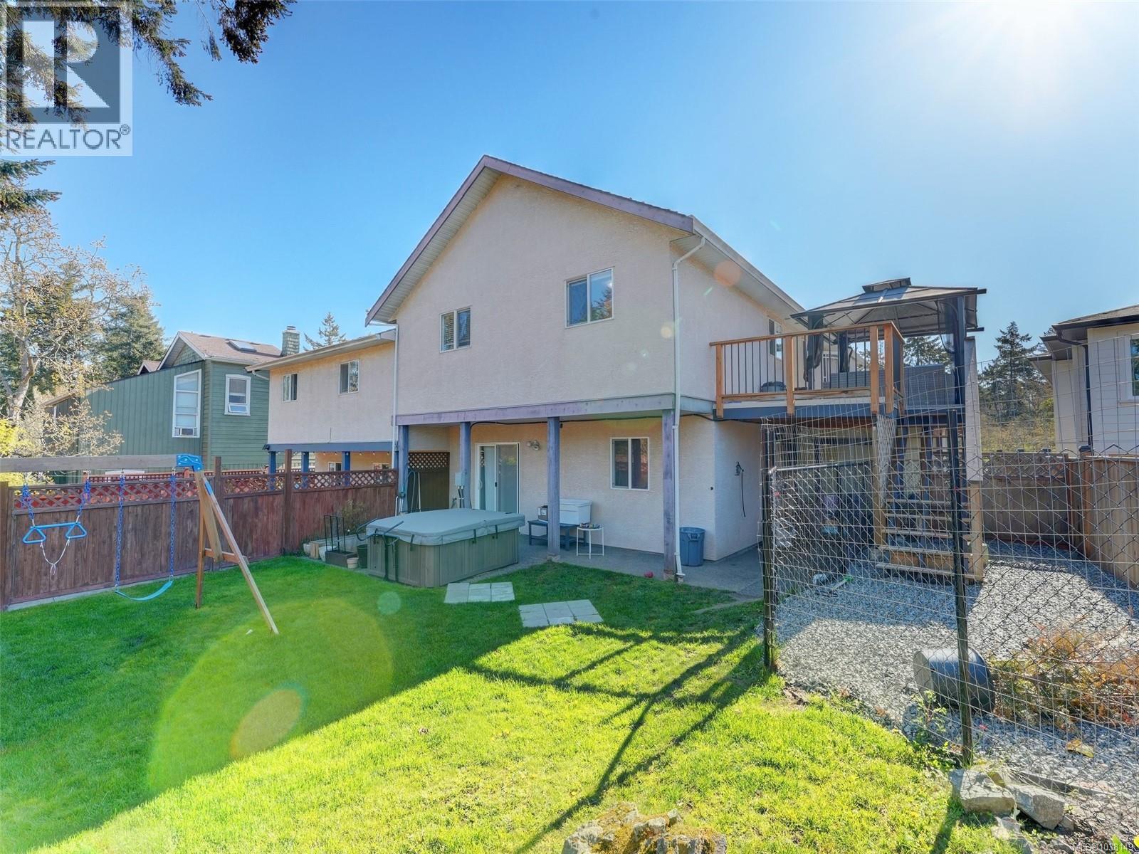 2562 Wentwich Rd - 24