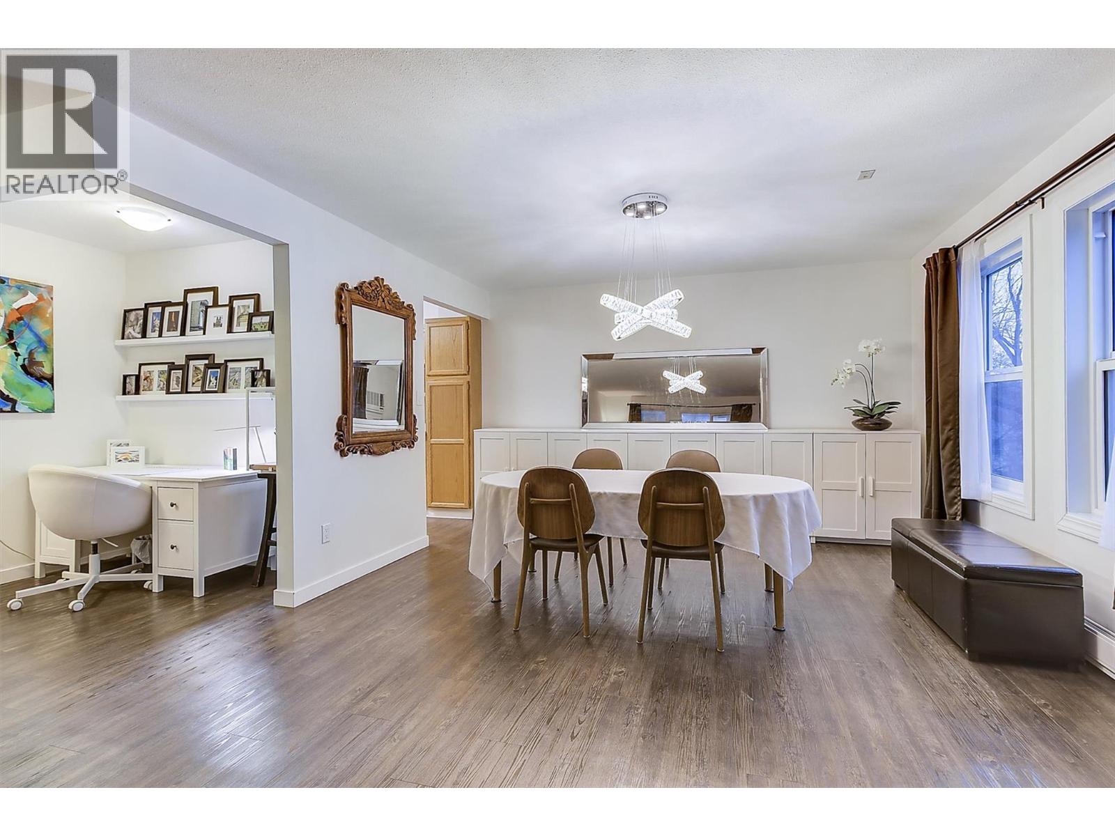 #304 575 Sutherland Avenue - 14