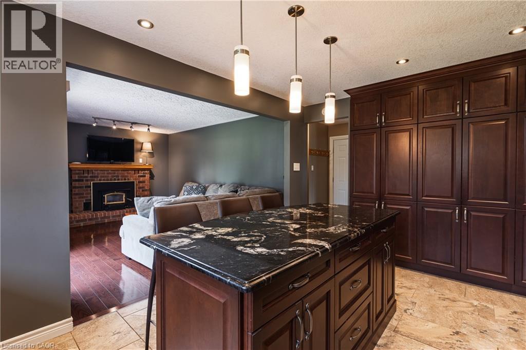 1445 MANNHEIM Road - 18
