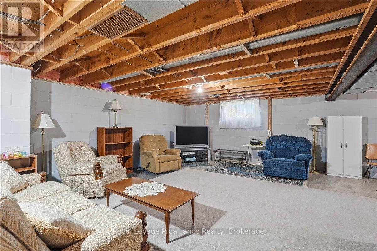 330 THRASHER ROAD - 25