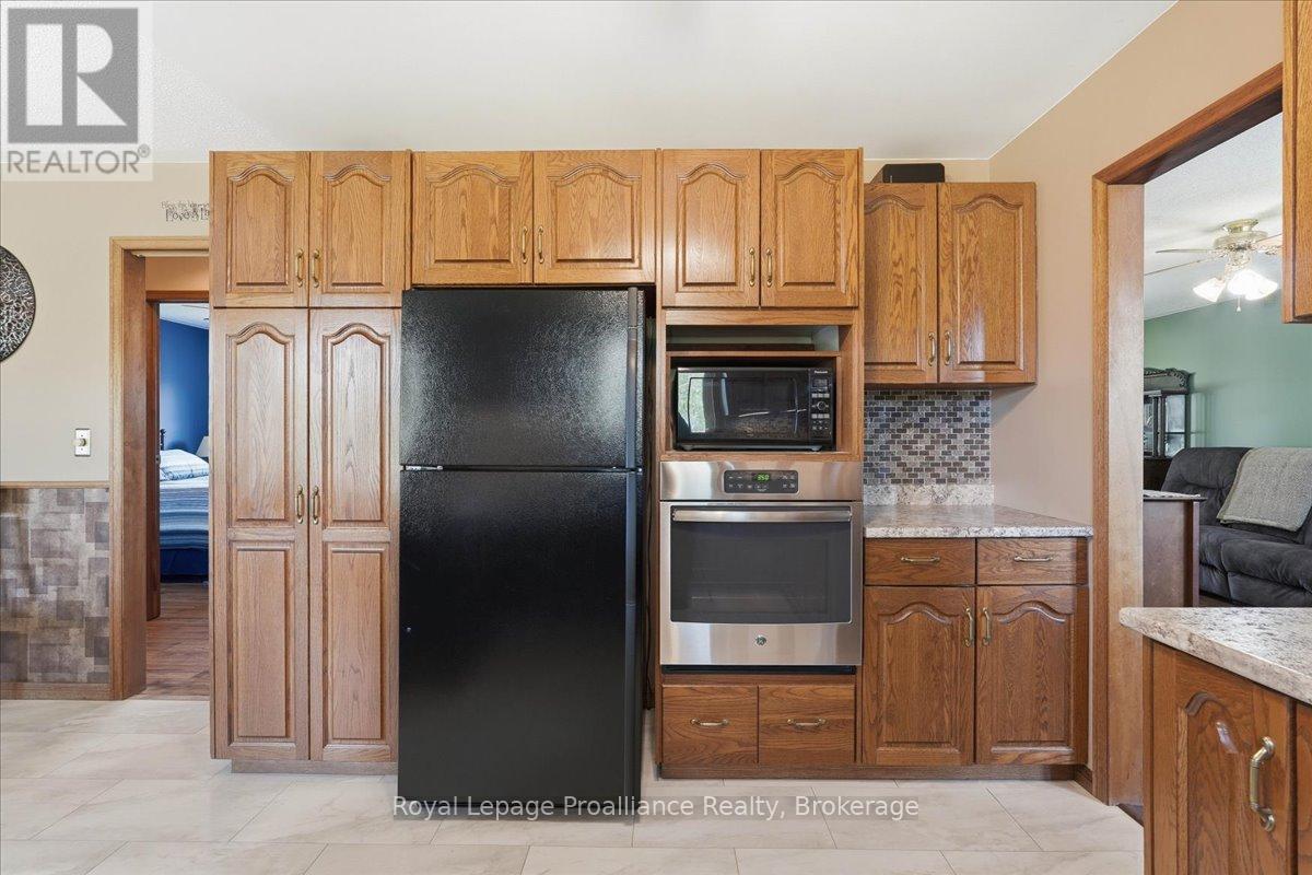 330 THRASHER ROAD - 6