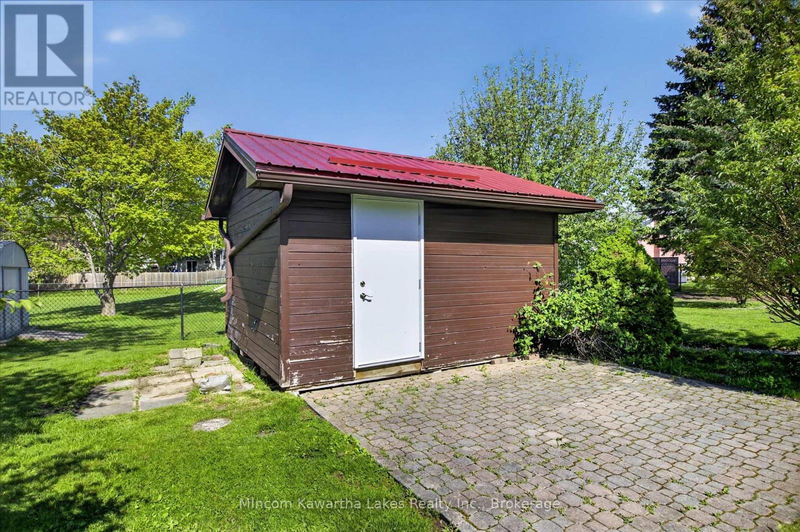 948 ST PAULS STREET - 42
