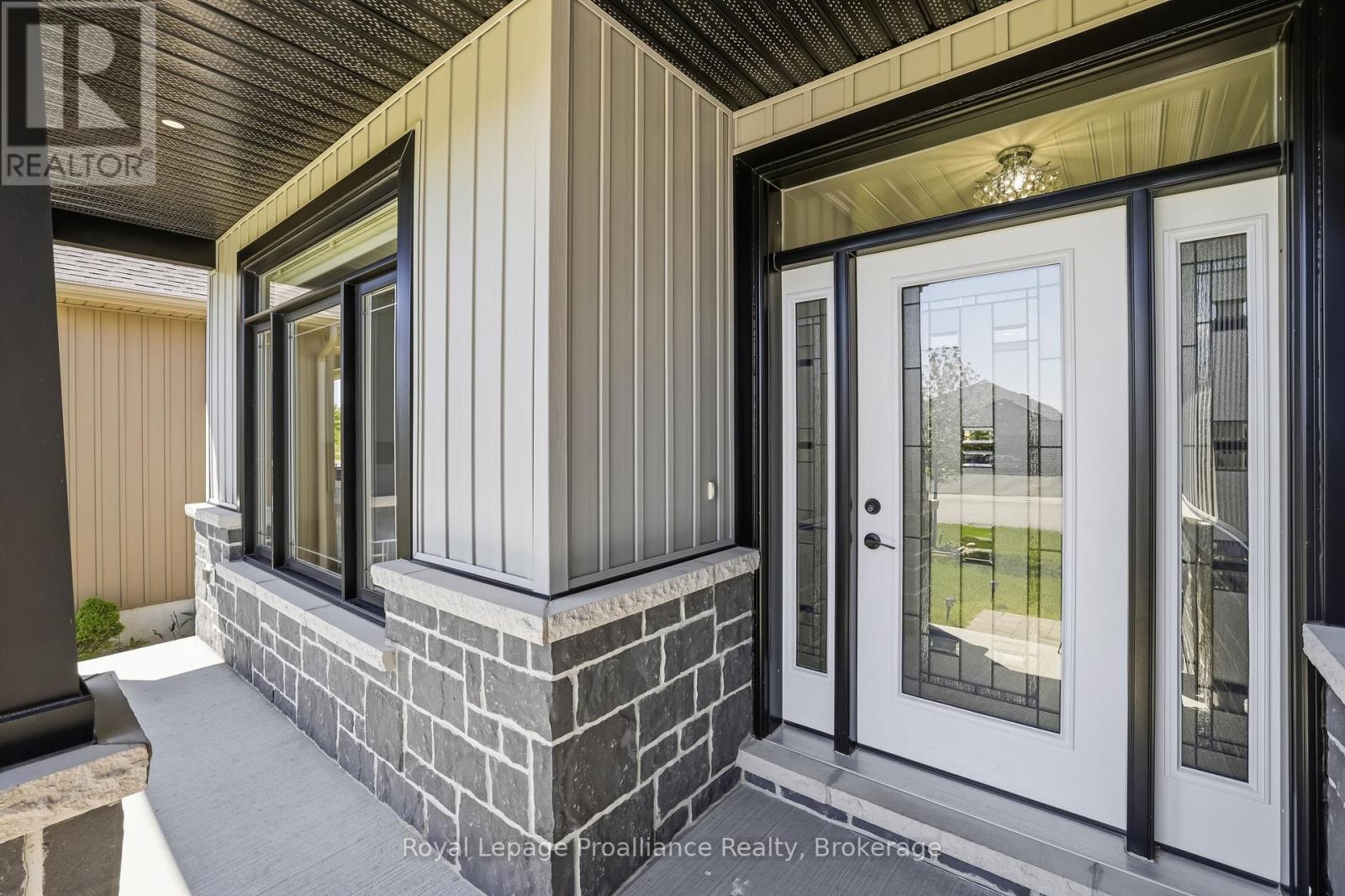 29 SABRINA AVENUE - Image 3