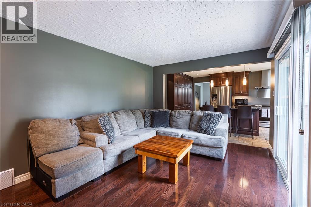 1445 MANNHEIM Road - 19