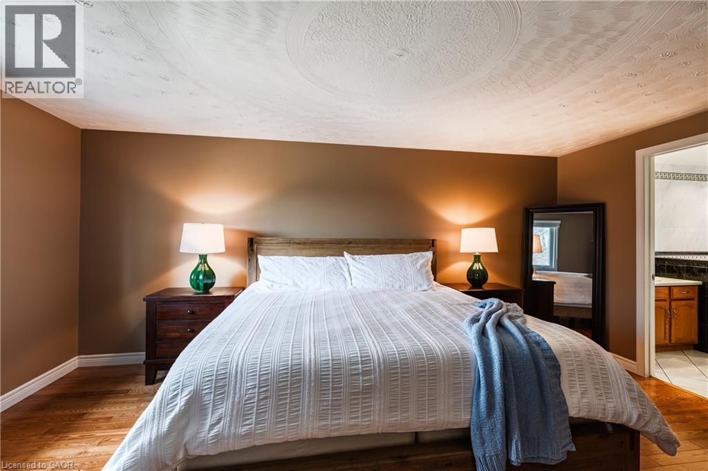 1445 MANNHEIM Road - 23