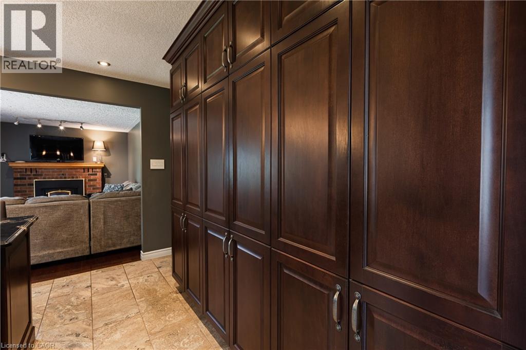 1445 MANNHEIM Road - 13
