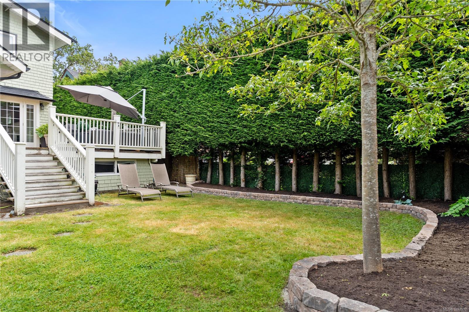 1074 Oliver St - 29
