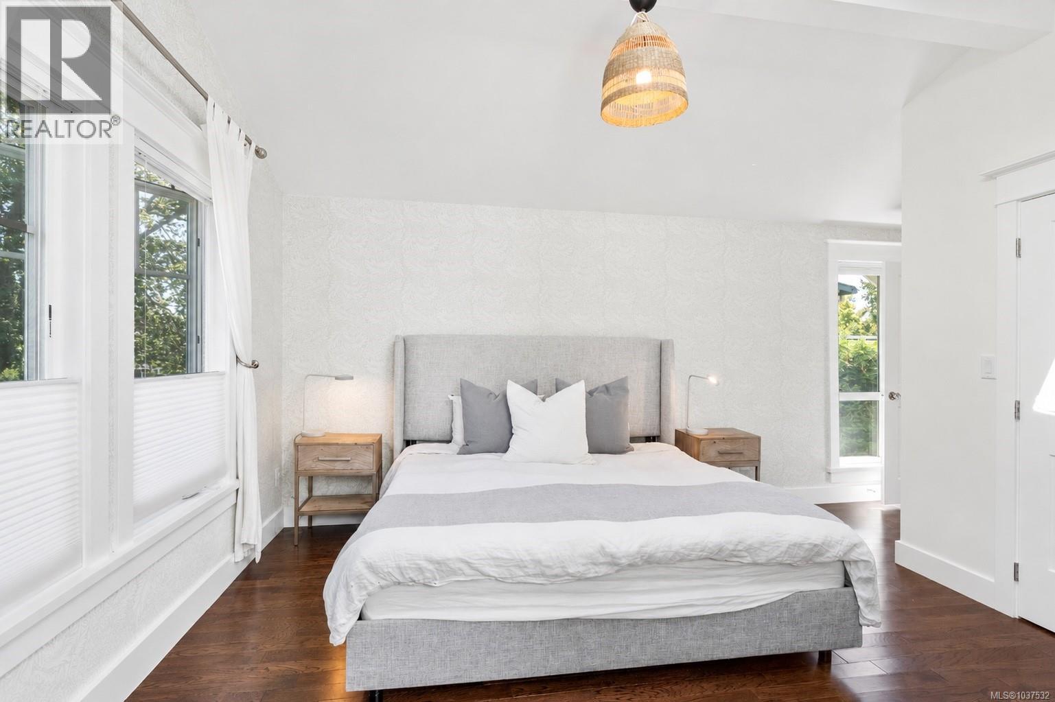1074 Oliver St - 31