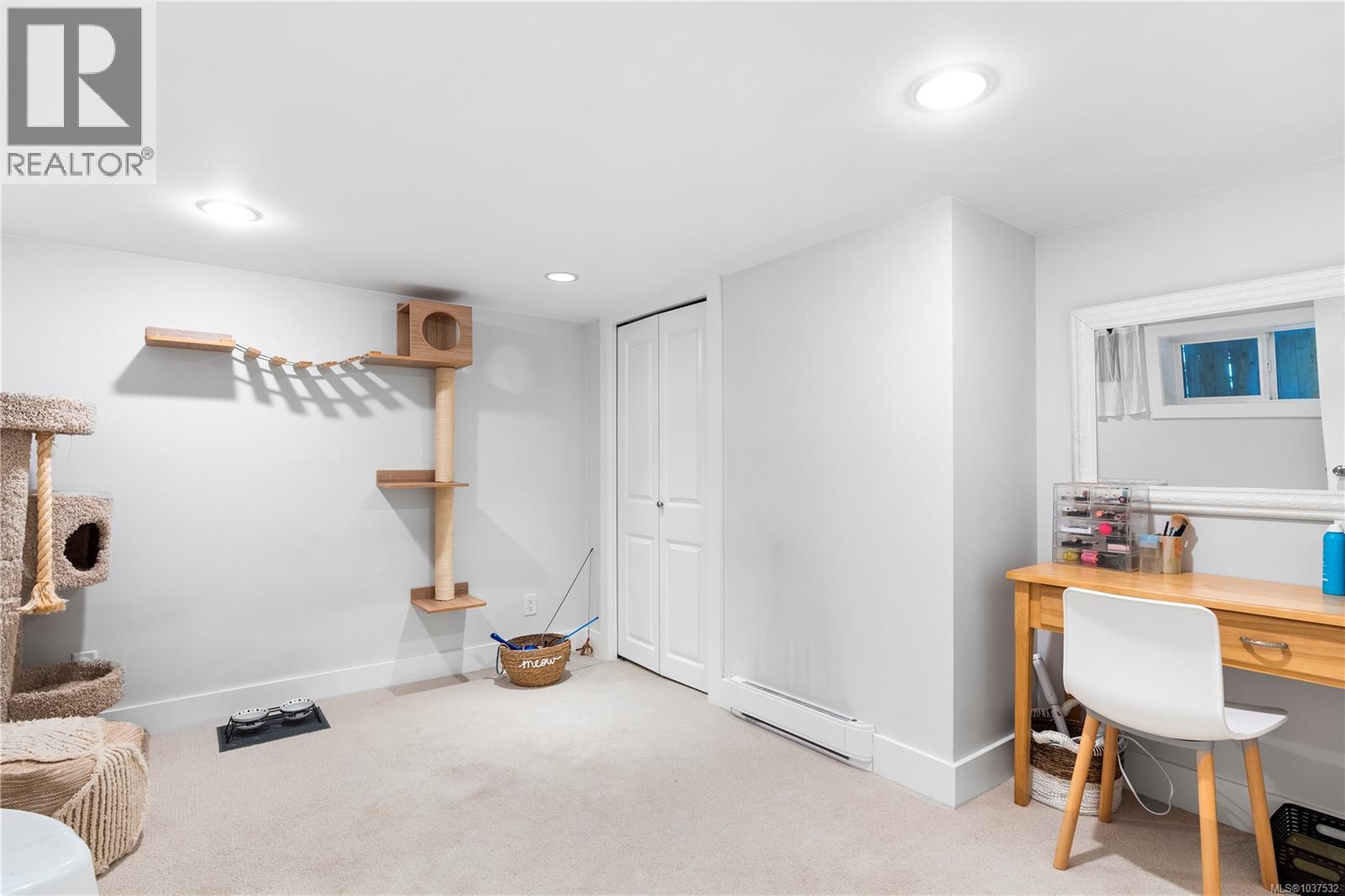 1074 Oliver St - 53