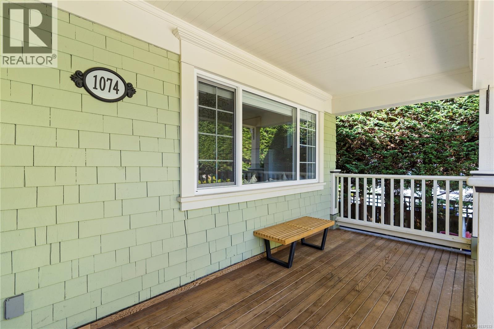 1074 Oliver St - 59