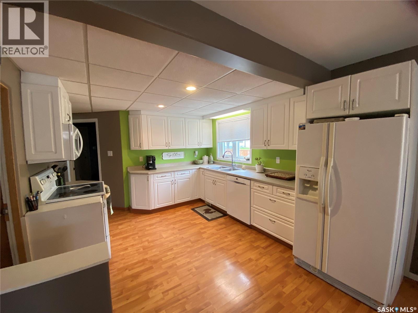 296 maple AVENUE - 9