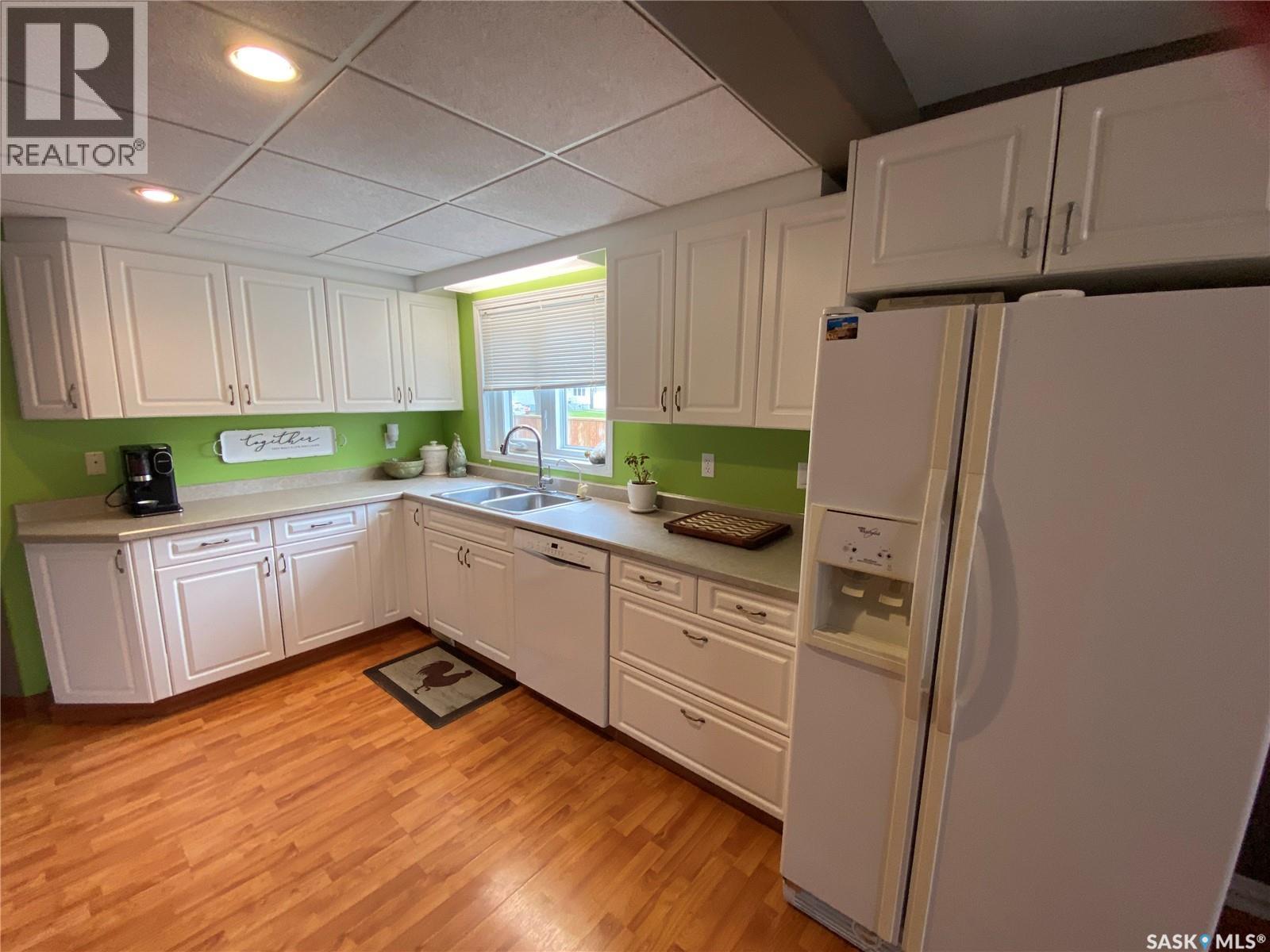 296 maple AVENUE - 6